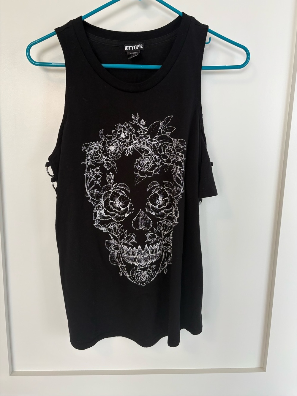 Hot Topic Black Floral Skull O Ring Cold Shoulder Goth Tank Top size large